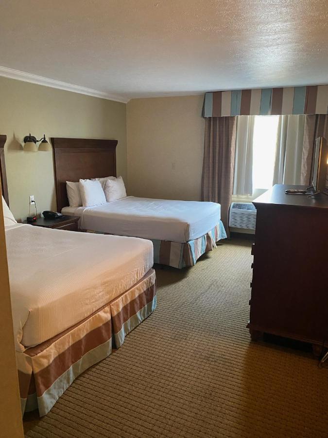 The Boardwalk Inn Брэнсон Экстерьер фото